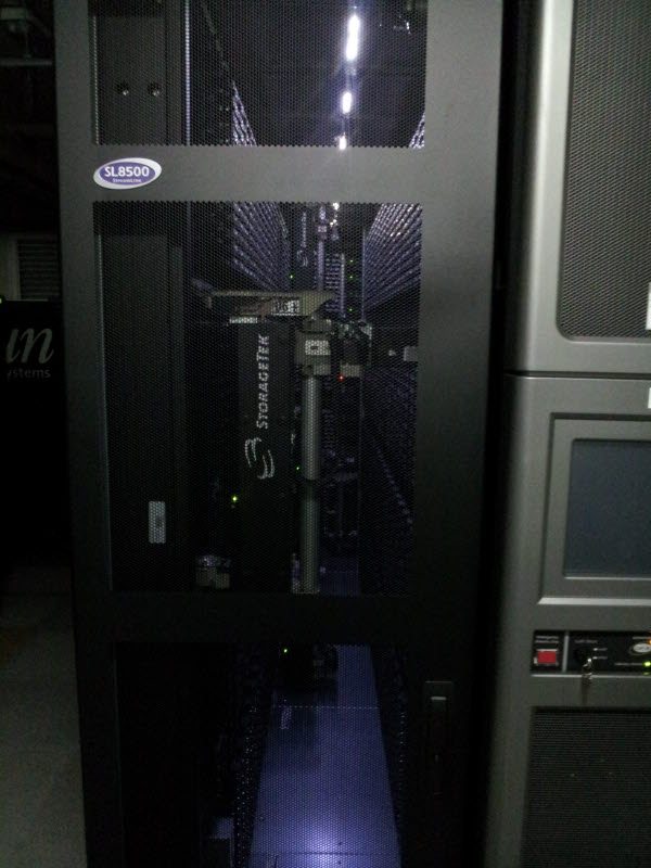 re_Storagetek_bl8500_20131205_200510.jpg